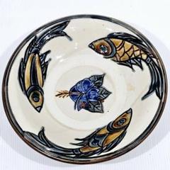 金城須美子（宮城須美子）の陶器　魚紋様 高さ約15cm やちむん 宮城須美子 作 沖縄やちむん 魚紋 ハイビスカス - メルカリ