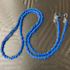 ブルーパープルのシンプルビーズネックレス　金具シルバー色