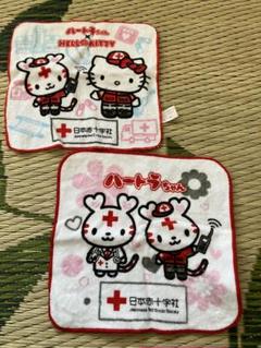 ハートラちゃん×ハローキティー＆ハートラちゃん　　タオルハンカチ