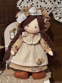 ハンドメイド　カントリードールちゃん