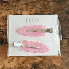 新品未使用】DIOR ヘアクリップ 2025ノベルティ - メルカリ