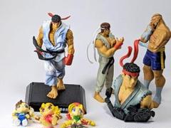 超造形態ストリートファイターⅣ9個セット フィギュアケース 箱付き