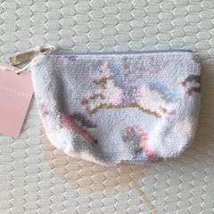 ラブラリーバイフェイラー ラブラリーモクバ ポンポンポーチ ブルー 馬柄 新品】ラブラリーバイフェイラー ラブラリーモクバ ペールブルー