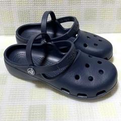 crocs ネイビー　J1 子ども用サンダル