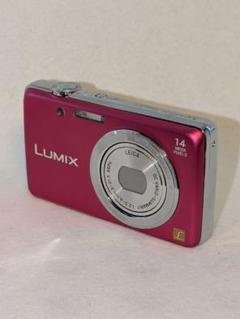 Minimalist photographer VS. cheap CCD camera (feat. Lumix