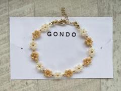 GONDO 花モチーフ ビーズブレスレット