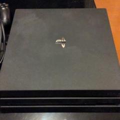 PlayStation®4 Pro ジェット・ブラック 1TB CUH-700…
