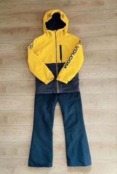 VOLCOM ボルコム スノーボード ウェア 上下セット 140 ジュニア⭐︎ VOLCOM ボルコム スノーボード ウェア 上下セット 140 ジュニア