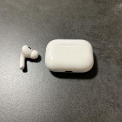 AirPods4 本体 ホワイト 充電ケース付き 左耳ややノイズあり AirPods本体 ホワイト 充電ケース付き 左耳 - メルカリ