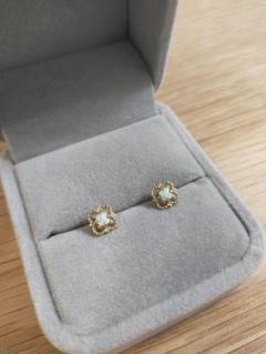 花モチーフ 天然イエローダイヤモンドピアス0.9ct k18 - メルカリ 花モチーフ 天然イエローダイヤモンドピアス0.9ct k18 - メルカリ