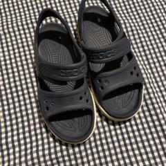 crocs ネイビーサンダル　c12 18.5センチ