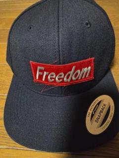 Freedom スナップバックキャップ ネイビー