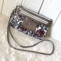 COACH 薔薇柄 アクセサリーポーチ ショルダーバッグ 斜め掛け クロスボディ