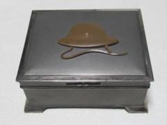 極希少 1925年頃◆大日本帝国海軍 紋章付 鉄帽/ヘルメットデザイン 小物入れ 2025年最新】日本 鉄帽の人気アイテム - メルカリ