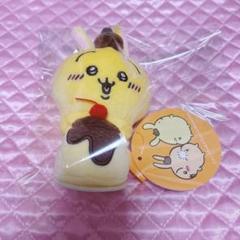 ちいかわ　デスクトップから見守る うさぎ ポムポムプリン