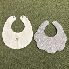 ハンドメイド　スタイ　イニシャル　H