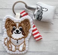 ハンドメイド　刺繍　ワッペン　ブローチ　ストラップ　ミニバッグキーホルダー付き ハンドメイド 刺繍 シュナウザー ストラップ ミニバッグ