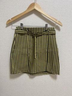 【ベルシュカ】黒と黄色のチェックミニスカートのサムネイル