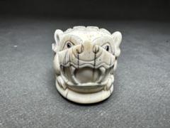 極上　鯨歯　抹香鯨歯　根付　天然素材　アンティーク　和彫　置物　骨董　飾り物 極上 鯨歯 抹香鯨歯 根付 天然素材 アンティーク 和彫 置物 骨董