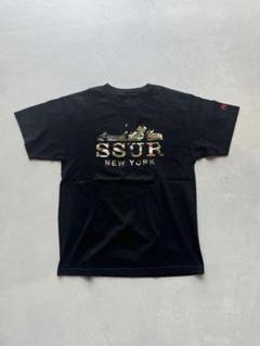 【SSUR】サー カモフラ柄ロゴプリントTシャツ ブラック【11_05】 2025年最新】サー 柄・デザイン：プリント（ロゴなど） メンズ T