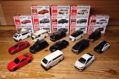 トミカ13台セット(箱付き、バラ売り可)【ハイエース初回仕様、スカイライン、他】 トミカ13台セット(箱付き、バラ売り可)【ハイエース初回仕様