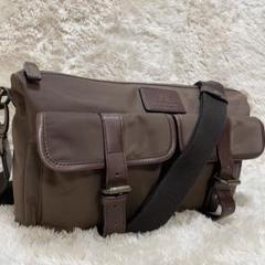 美品✨　バーバリーブラックレーベル　ショルダーバッグ　ナイロン　ジップ　多収納