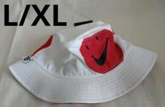 NIKE BUCKET HAT
