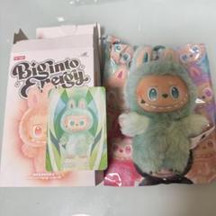 ラブブ LABUBU エナジー　ぬいぐるみ　SERENITY 正規品 POPMART ラブブ Labubu エナジー ぬいぐるみ SERENITY - メルカリ
