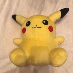 ピカチュウ ぬいぐるみ