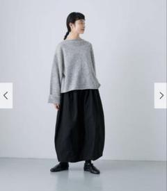 タグ付き 24AW kagure かぐれ　コットンバックサテンコクーンスカート かぐれ（カグレ）の「コットンバックサテンコクーンスカート