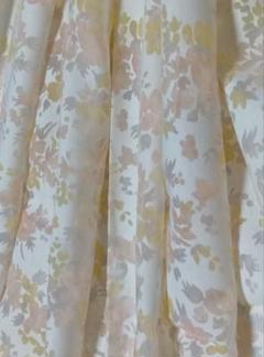 オパール　カットクロス　1.6m 透け感　花柄　ピンク