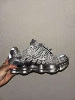 2025年最新】nike shox シルバーの人気アイテム - メルカリ