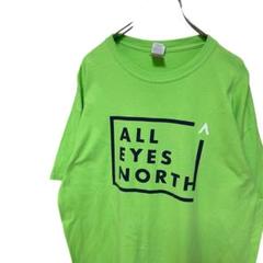 ALL EYES NORTH ギルダンGILDAN 半袖Tシャツ　グリーン