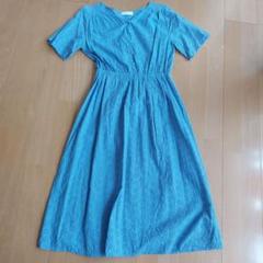 セール！anySiS くすみブルー刺繍半袖ワンピース