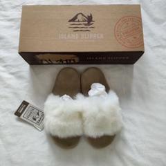 island slipper　フェイクファーサンダル　BEAUTY&YOUTH island slipper フェイクファーサンダル BEAUTY&YOUTH - メルカリ