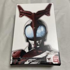 真骨彫　仮面ライダーカブト　ハイパーフォーム 未開封 Amazon | S.H Figuarts（真骨彫製法） 仮面 ライダーカブト