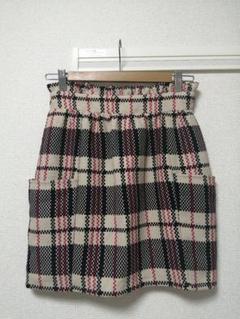 チェック柄スカート