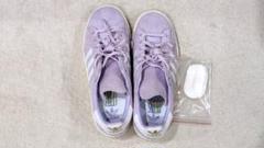 adidas ラベンダースエードスニーカー