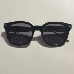 TOM FORD TF542 ブラック サングラス ケース付き TOM FORD トムフォード TF542-K 01A 53▫︎21 145 - メルカリ