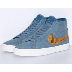 NIKE Supreme SB ZOOM BLAZER MID QS スニーカー