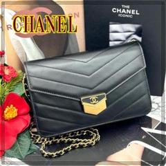 ★極美品★　CHANEL　シャネル　チェーンウォレット　Vステッチ