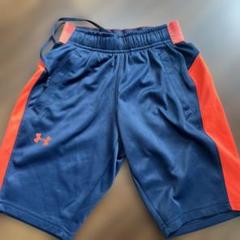 アンダーアーマー　ハーフパンツ