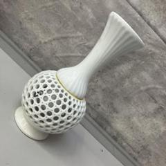 昭和レトロ 陶器製 白磁花瓶 山玉俺 透かし彫り 花瓶 花器 一輪挿し
