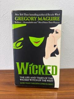 Wicked: 洋書 Wicked : the bestselling book that inspired the movie