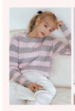 韓国 ファッション通販 ROLA ROLA ストライプ ケーブルニットセーター 長袖 - メルカリ トップス