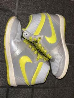 Nike ハイカットスニーカー グレー/イエロー 23.5 cm