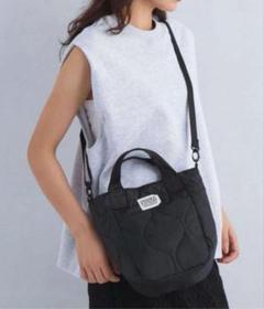 FREDRIK PACKERS ブラックショルダーバッグ
