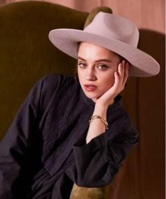 ALEXIA STAM アリシアスタン ゴールドチェーンフェドラハット21AWのサムネイル
