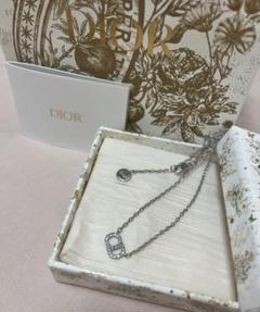 DIOR Clair D Luneゴールドブレスレット 箱紙袋保存袋リボン付 DIOR Clair D Luneゴールドブレスレット 箱紙袋保存袋リボン付