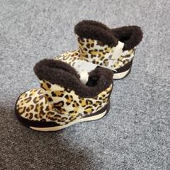 ナイキ子供用ブーツのサムネイル